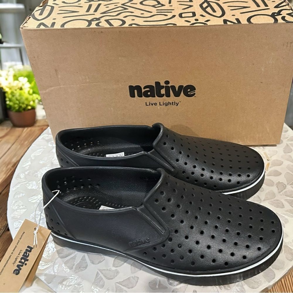 NATIVE Shoes Miles Classic Slip-on Water Shoes Sneakers Womens 8 Mens 6